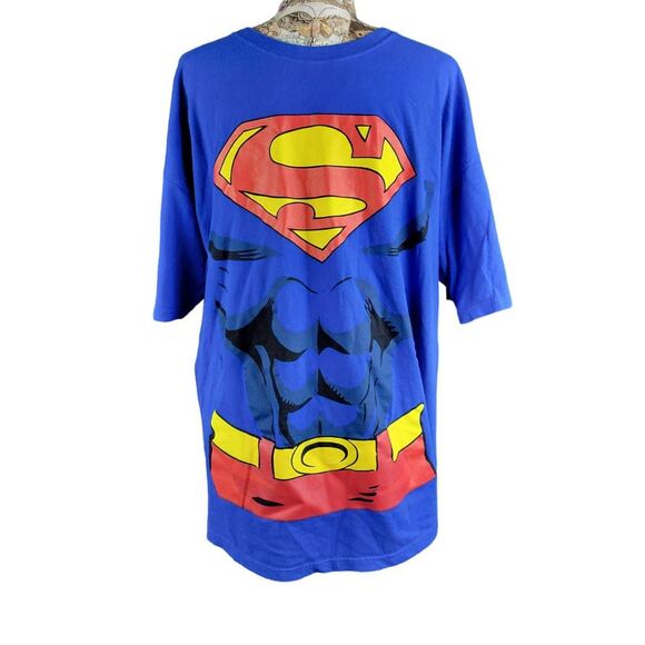 Dad Superman DC Comics T Shirt With Detachable Cape Father's Day Gift - Picture 2 of 6